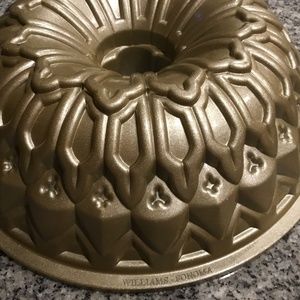 Bundt Pan/ Williams Sonoma /Nordic Ware